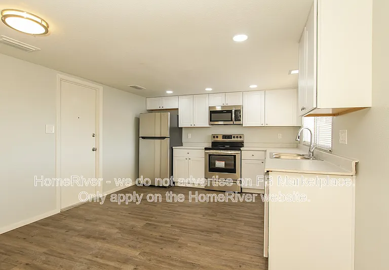 4441 W Carol Ave — Photo 4