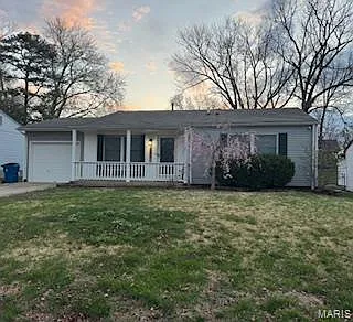 2858 Radnor St photo 1