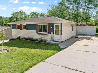 1338 N 10th Ave, West Bend, WI 53090