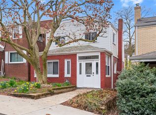 814 Greenfield Ave, Pittsburgh, PA