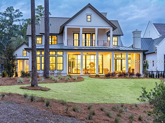 2nd image of 452 Davies Rd