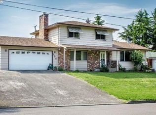 750 W Francis St, Roseburg, OR 97471