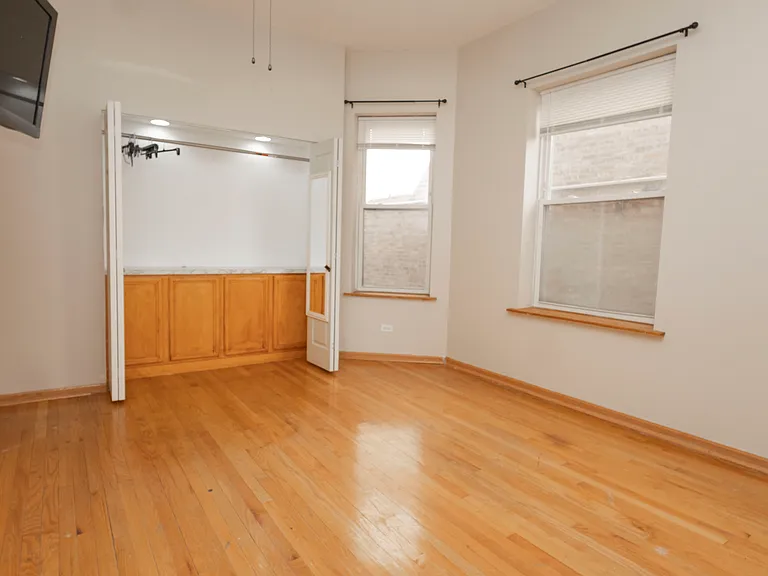 1516 W Farwell Ave #1 — Photo 15