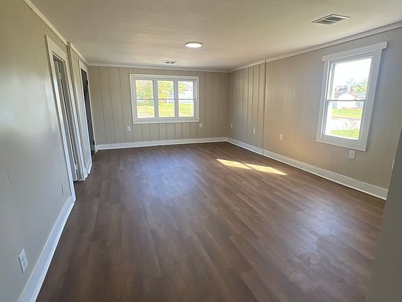 2nd image of 508 College St