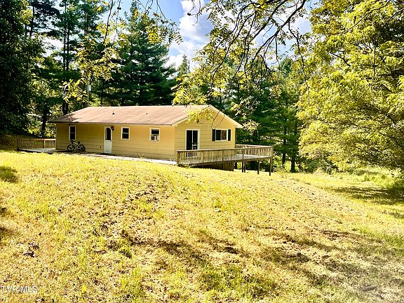 4th image of 6090 Shaffertown Rd
