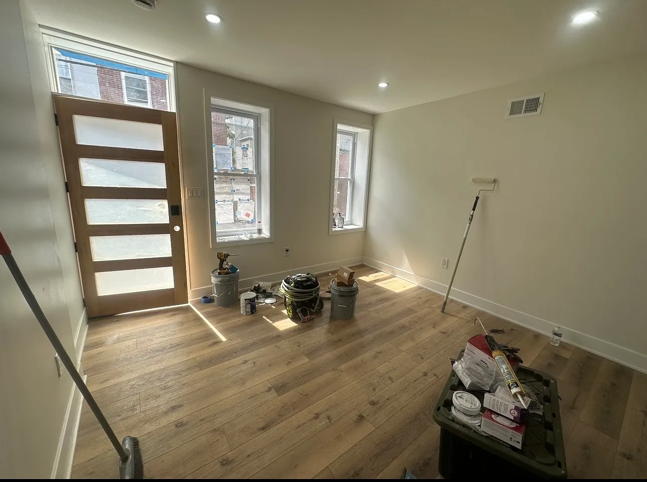 2 bed, 1.5 bath, 1380 sqft, $2,400 — Photo 2