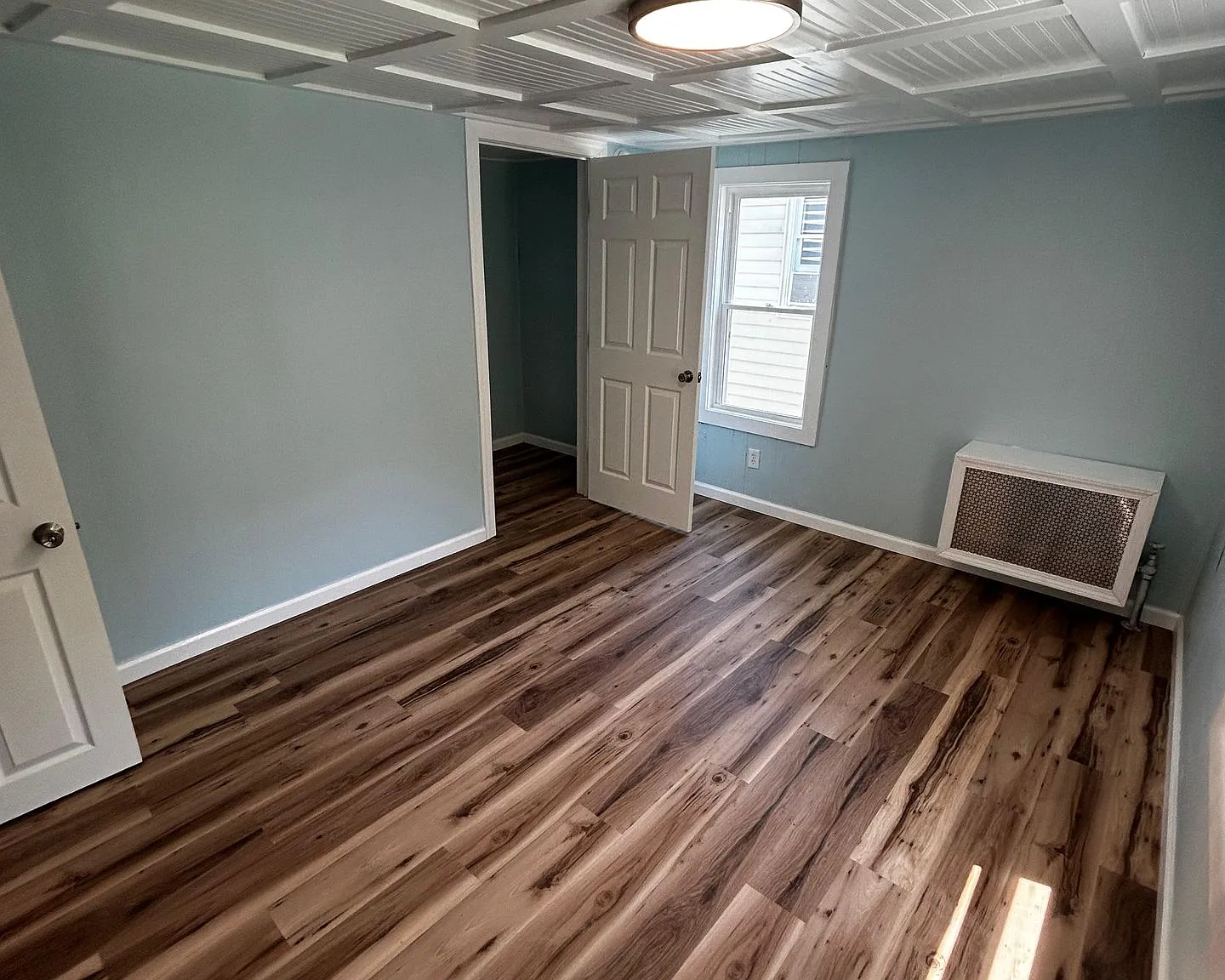 305 Jackson Street — Photo 2