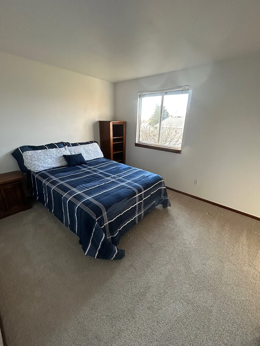 Building Photo - 8645 Aspen Cir