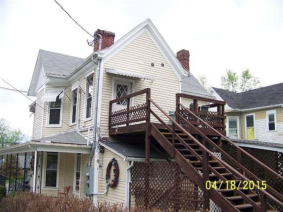 3rd image of 300 E Woodford St