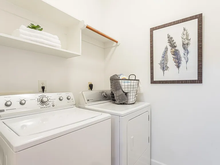 203 Harbor Creek Dr — Photo 13