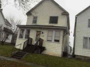 612 Adams Ave, Eveleth, MN 55734