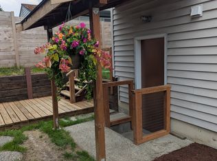 10422 5th Ave SW #MIL, Seattle, WA 98146