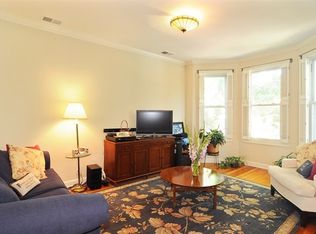2723 N Marshfield Ave #2, Chicago, IL 60614