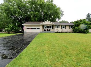 244 Southridge Dr, Rochester, NY 14626