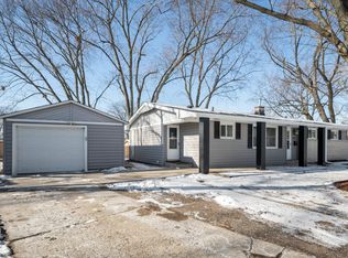 1734 Rosedale Ct, Aurora, IL 60506