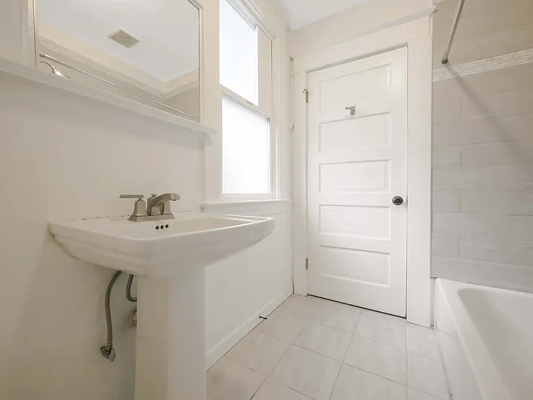 3615 Colby Ave — Photo 15
