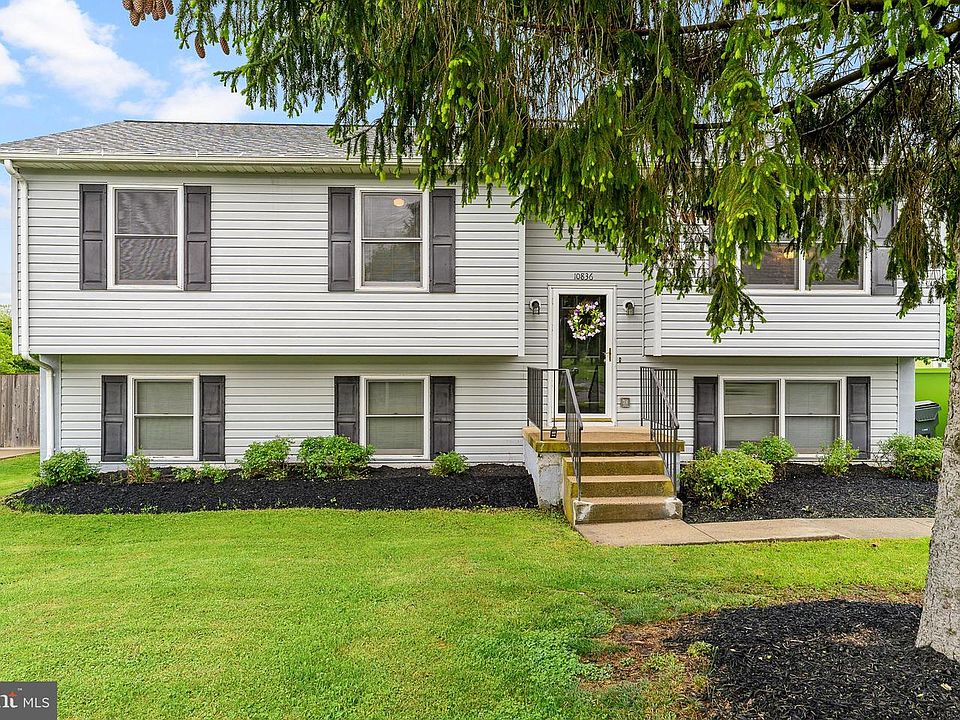 1st image of 10836 Blake Ln