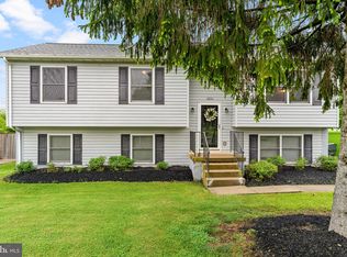 10836 Blake Ln, Bealeton, VA 22712