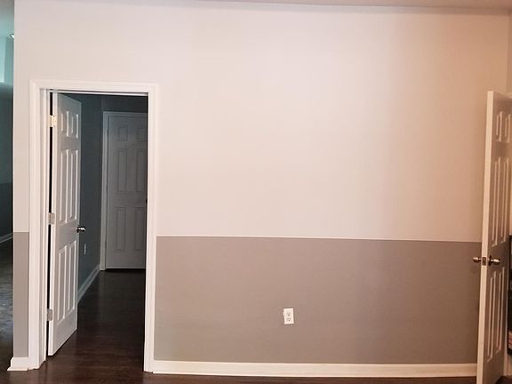 3rd image of 182 Roseville Ave