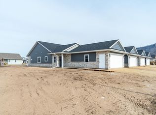 1735 Red Clover St, Holmen, WI 54636