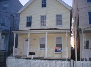 465 Mechanic St, Perth Amboy, NJ 08861