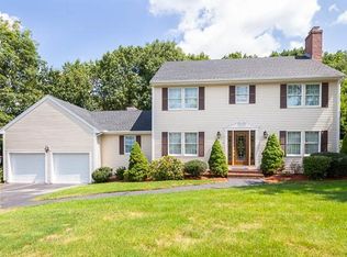 41 Hammersmith Dr, Saugus, MA 01906