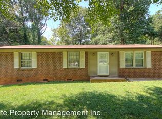 10500 Harbor Dr, Charlotte, NC 28214