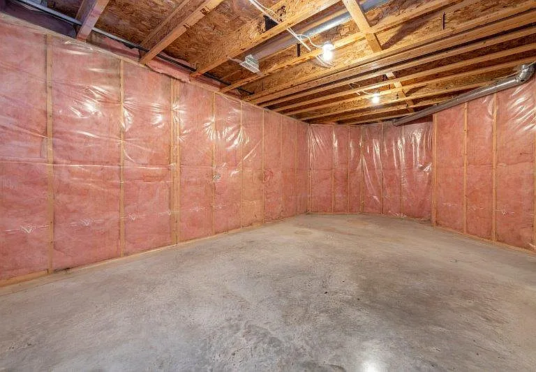 126 E Tuscarora Pl NW — Photo 31