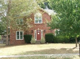 8617 Autumn Ridge Ct, Lyndon, KY 40242