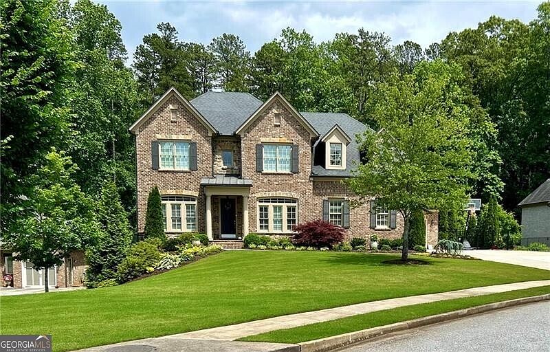 1st image of 1369 Kings Park Pl NW