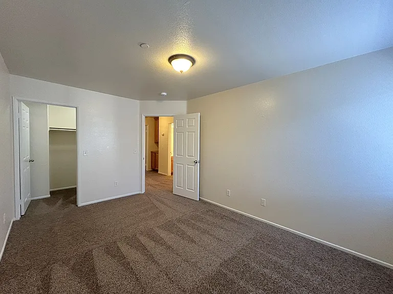 1555 Orange Ave #403 — Photo 20