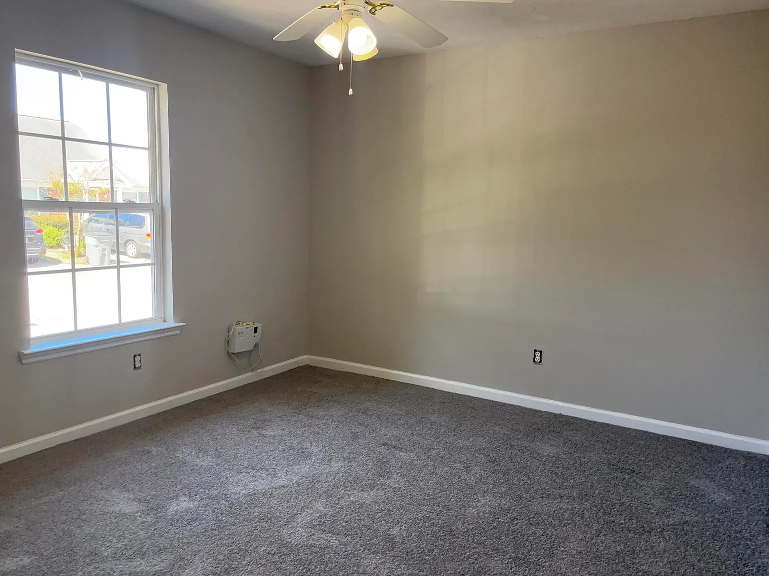 2 bed, 2.0 bath, 1092 sqft, $1,350 — Photo 2