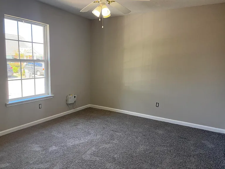 452 Flowing Creek Dr — Photo 2