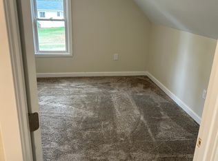 635 E Unadilla St, Pinckney, MI 48169