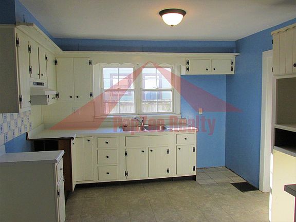 2nd image of 2448 Fairport Ave