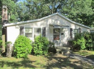 186 Wheelock Ave, Millbury, MA 01527
