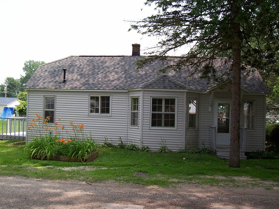 1st image of 23022 W Lake Shore Dr