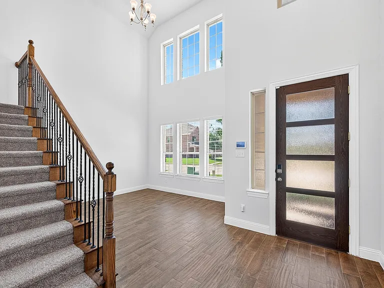 10920 Calvert Pl — Photo 6