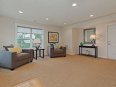 2nd image of 42415 Great Heron Sq