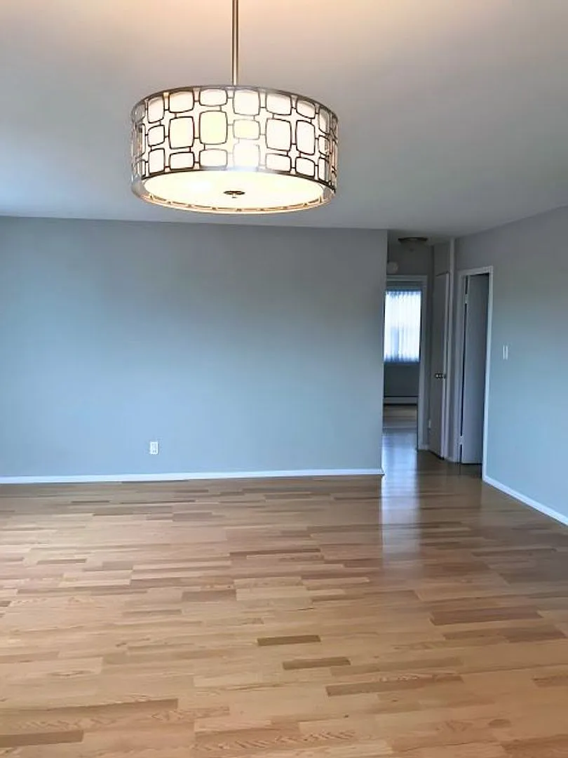1447 WEST TOUHY LLC — Photo 4