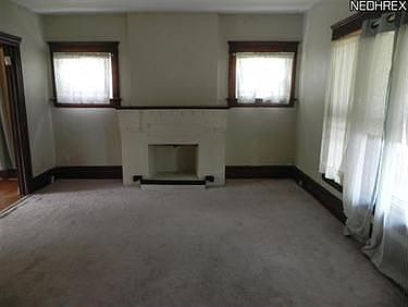 4th image of 1066 Ackley St
