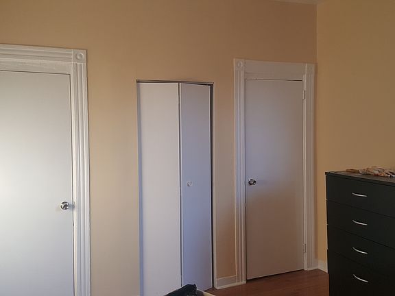 5th image of 138 Hawthorne Ave #3