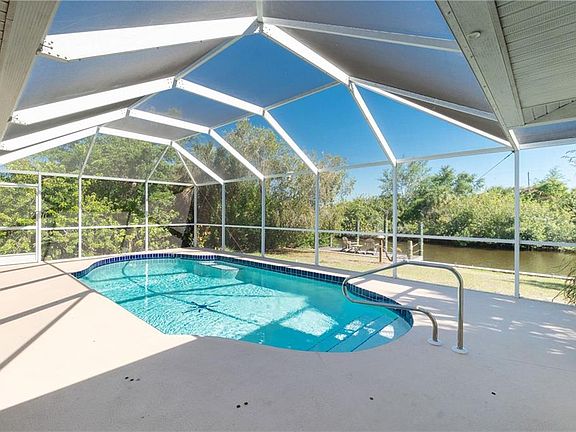 2nd image of 18422 Kerrville Cir