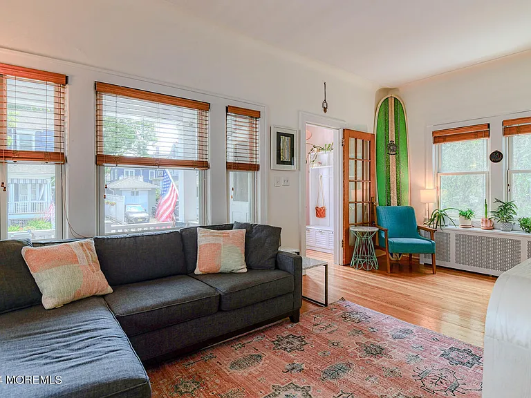 1503 Emory St — Photo 10