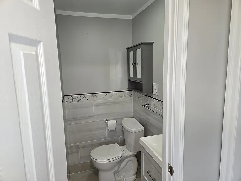 433 Main St — Photo 6