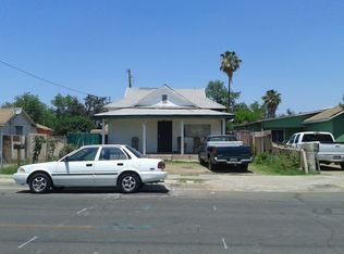 1141 E Golden Way, Dinuba, CA 93618