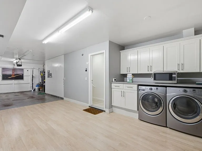 991 Belmont Ter #3 — Photo 33