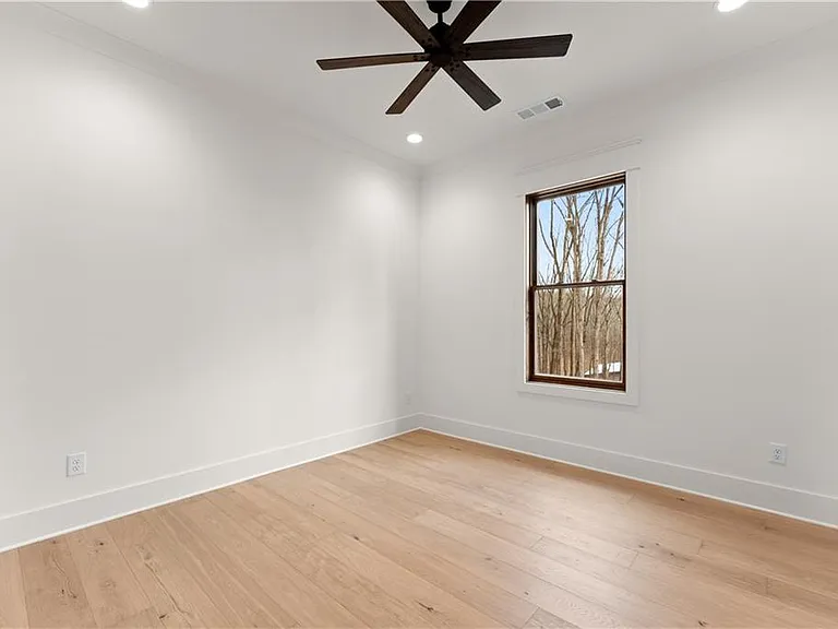 3255 Tanners Mill Rd — Photo 50