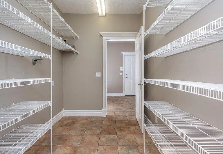 61 Simcrest Grv SW — Photo 42