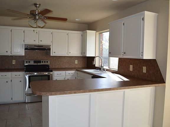 4th image of 6828 NW Crestwood Dr